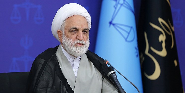 حجت‌الاسلام اژه‌ای: لازم است در برخی قوانین به نفع زنان و خانواده بازنگری شود