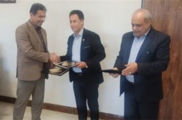 تفاهم‌نامه سه‌جانبه آموزش و پرورش، دادگستری و مرکز وکلا استان بوشهر امضا شد