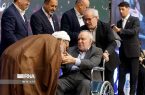 اعطای «نشان عالی دانش» به دکتر سیدحسین صفایی