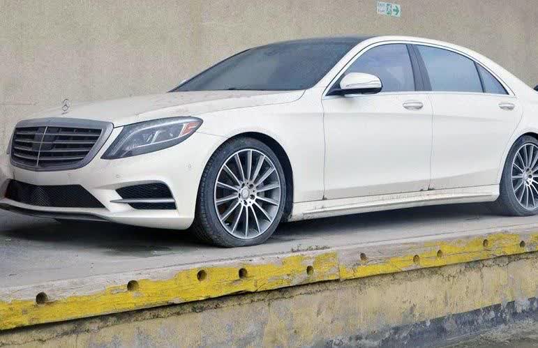 توقیف خودروی بنز ۷۰ میلیاردی قاچاق در شهرستان دشتستان