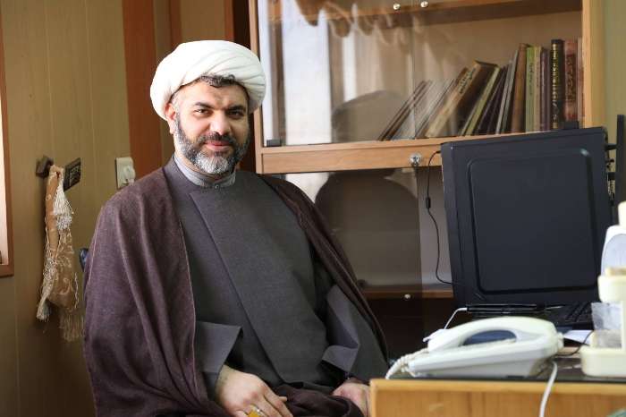 نظارت شرعی در کنار نظارت بهداشتی؛ تضمین حلال بودن گوشت در کشتارگاههای بوشهر/توصیه به خرید گوشت فقط از مراکز معتبر و دارای کد حلال