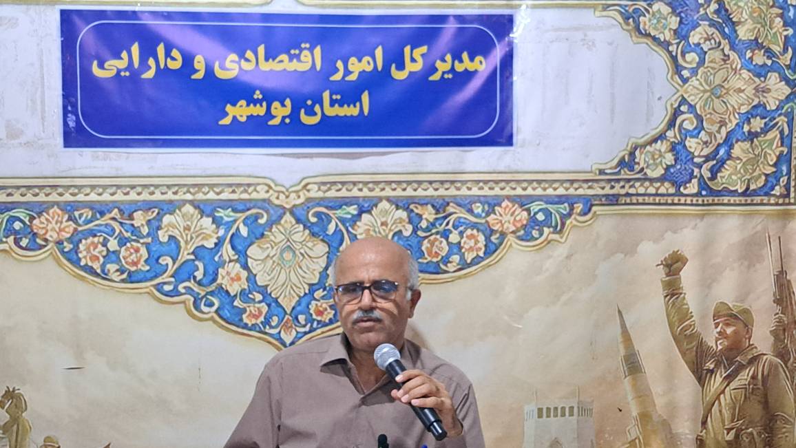 تحقق بیش از ۴۶ همت درآمد در استان/صدور ۱۹۵ هزار مجوز کسبوکار