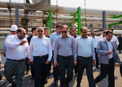تأکید وزیر تعاون، کار و رفاه اجتماعی بر استمرار تولید و تسریع بازسازی بخشهای آسیبدیده پتروشیمی جم